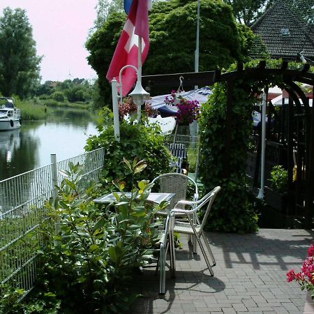 Appartements An Der Schleuse Lübz Exteriör bild